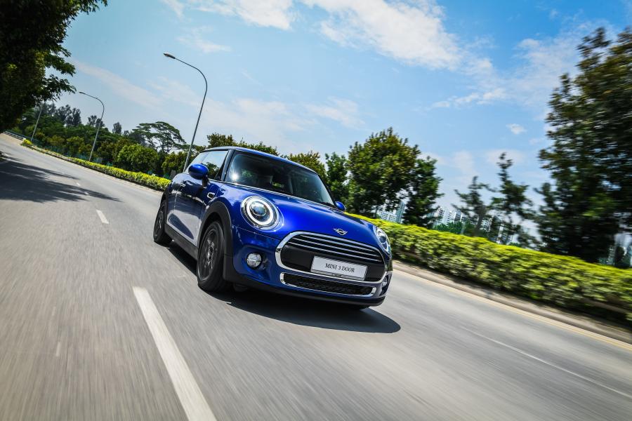 Mini One (F56) 2018 года  (SG) (фото 1 из 5)